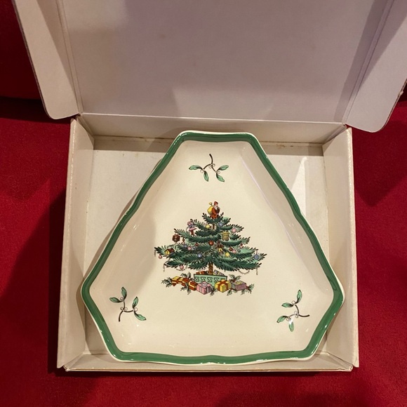 NIB vintage Spode Christmas Tree Tree-Shaped Dish in original box - Picture 3 of 5